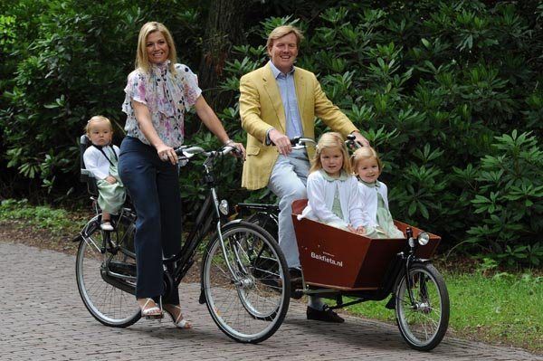 dutch royal family.jpg